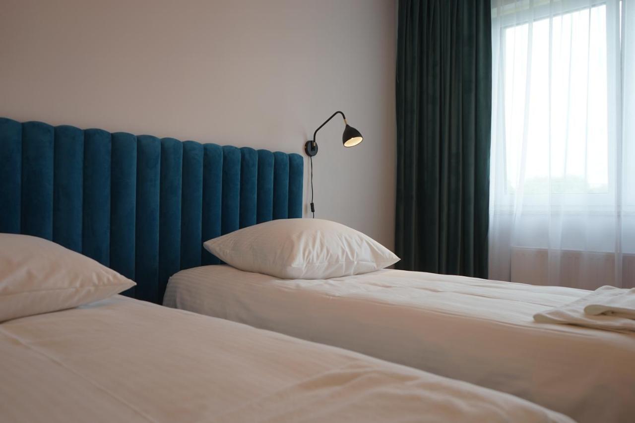 Hotel Art Cafe Nakło nad Notecią Dış mekan fotoğraf
