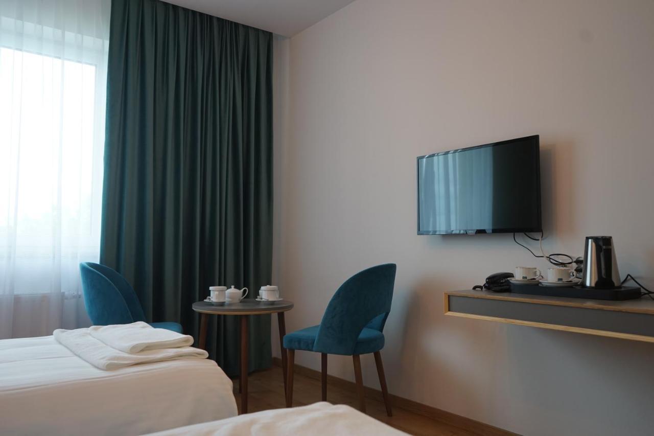 Hotel Art Cafe Nakło nad Notecią Dış mekan fotoğraf