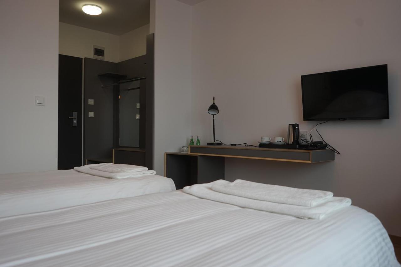 Hotel Art Cafe Nakło nad Notecią Dış mekan fotoğraf