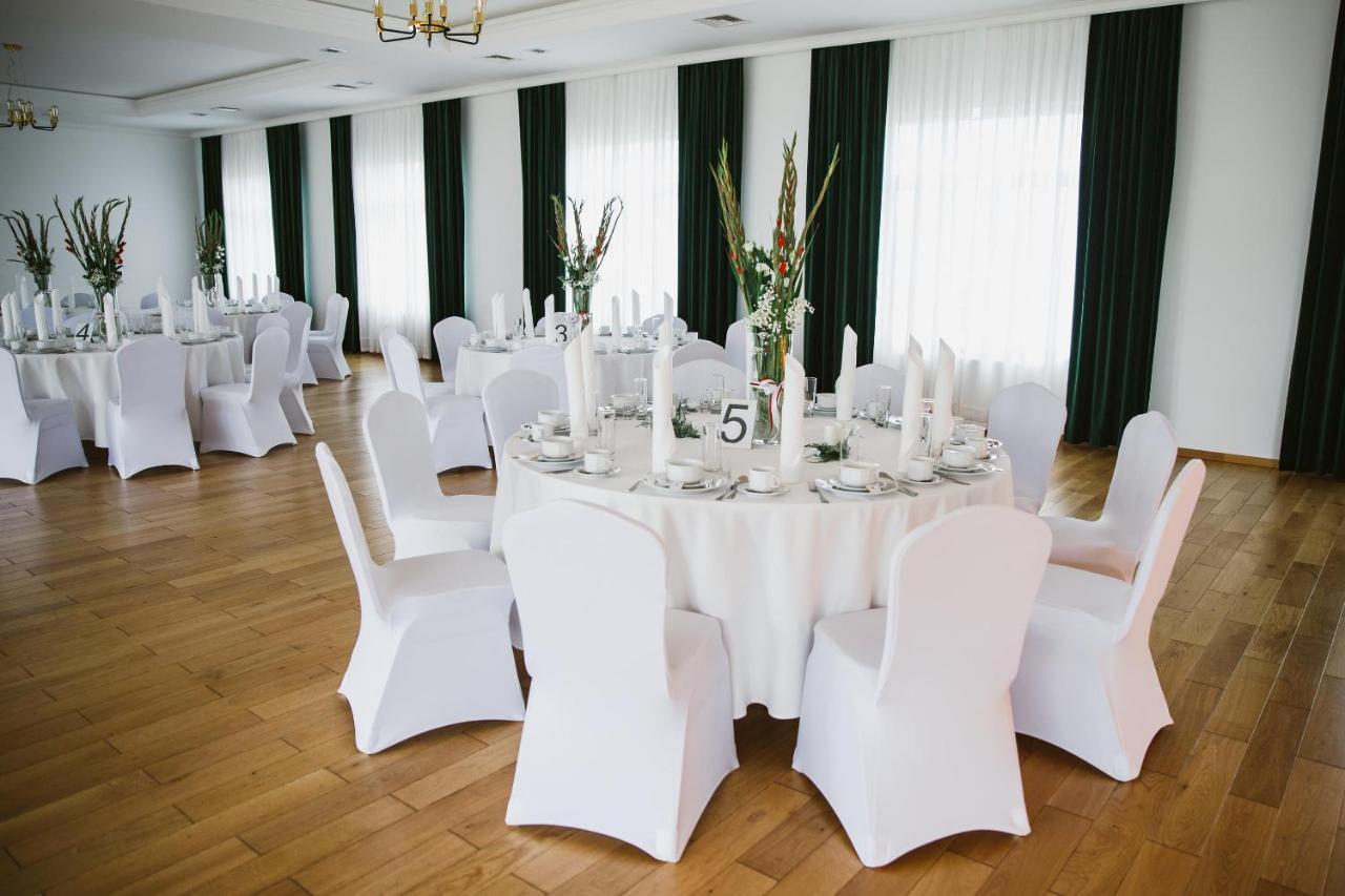 Hotel Art Cafe Nakło nad Notecią Dış mekan fotoğraf